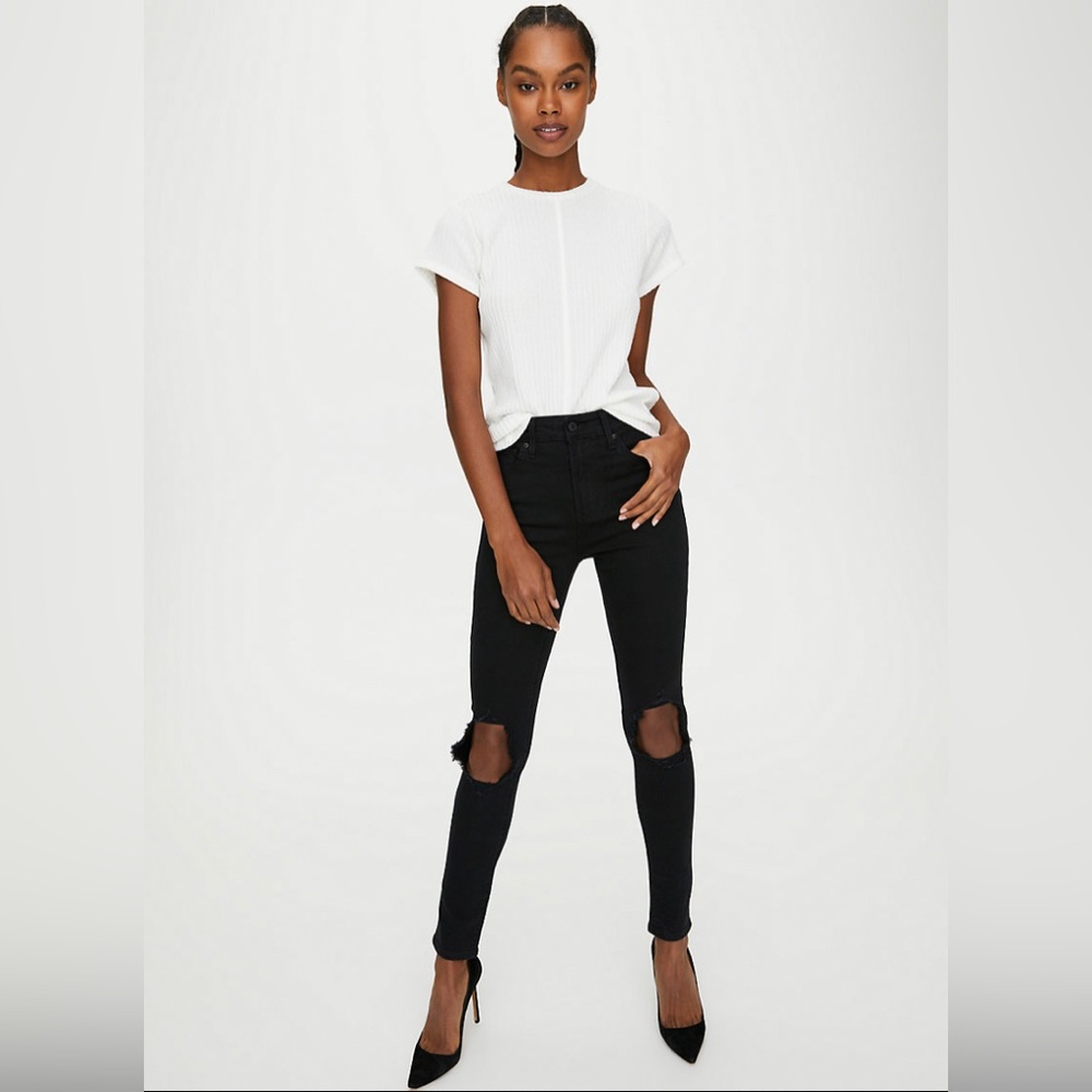 Levi’s black skinny jeans